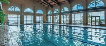 Stunning 2-bedroom condo in amazing Pensacola Beach with gorgeous Gulf views