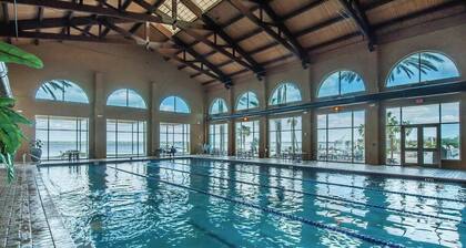 Stunning 2-bedroom condo in amazing Pensacola Beach with gorgeous Gulf views