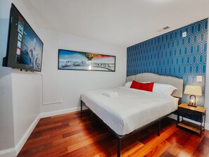 2 bedrooms, desk, iron/ironing board, free WiFi