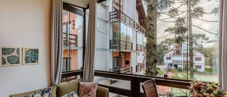 베이직 싱글룸 | 거실 공간