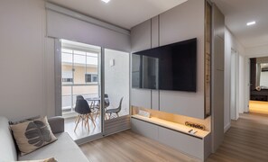 Basic Apartment | Living area