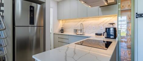 Basic Apartment | Private kitchen