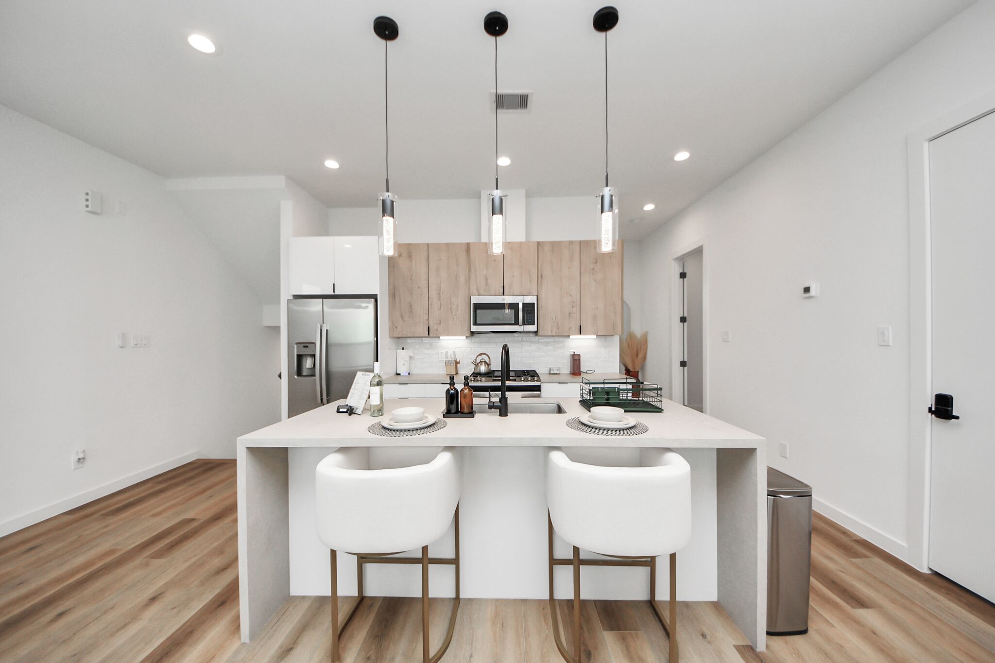 Refrigerador, microondas, horno, placa de cocina