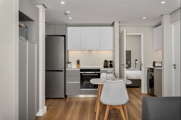 Microwave, stovetop, dishwasher