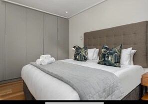 1 bedroom, iron/ironing board, internet, bed sheets