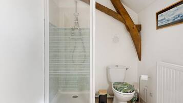 Douche, serviettes fournies
