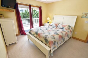 4 bedrooms, free WiFi, bed sheets