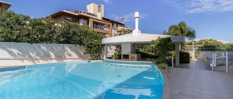 Alberca al aire libre