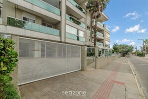 Exterior - Apt w/ Side sea View, Seaside Condominium Rap0306 (Florianópolis)