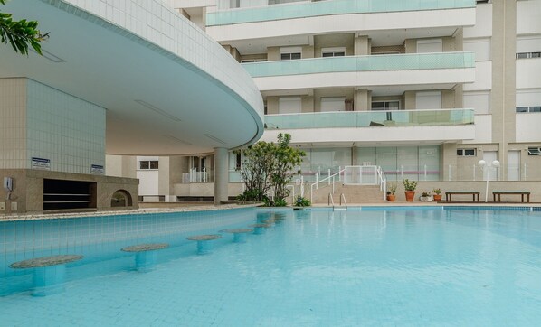 Outdoor pool - Apt w/ Side sea View, Seaside Condominium Rap0306 (Florianópolis)