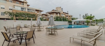 Apt w/ Side sea View, Seaside Condominium Rap0306
