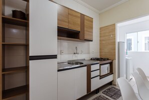 Basic Apartment | Private kitchen