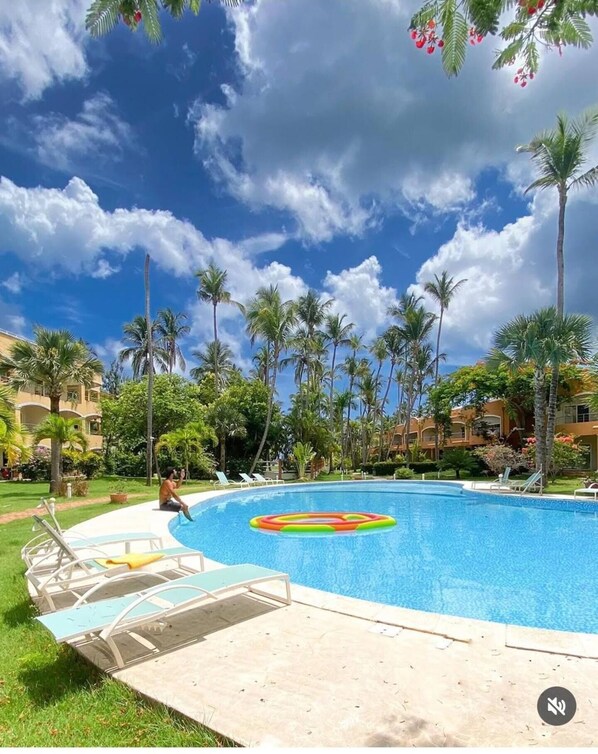 Outdoor pool