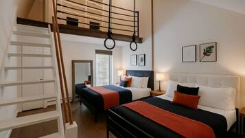 4 bedrooms, desk, WiFi, bed sheets