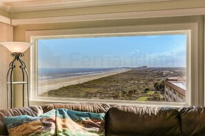 Apartment, 2 Bedrooms, Sea View | Lanai