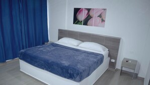 Classic Room | Minibar, desk, laptop workspace, iron/ironing board (on request) - Hotel Sofichic (Barranquilla)