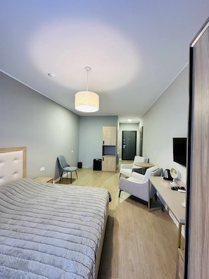 1 bedroom, iron/ironing board, WiFi