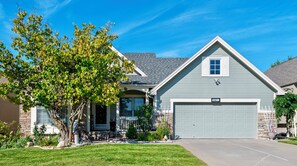 Exterior - Family Fun Escape (Bellevue)