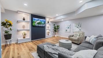 Televisión, chimenea