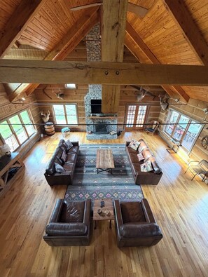 Smart TV, fireplace, DVD player, table football