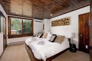 7 chambres, fer et planche à repasser, Wi-Fi, draps fournis