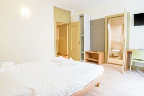 Classic Double Room, Balcony | Free WiFi - Italianflat - Arena rooms (Verona)