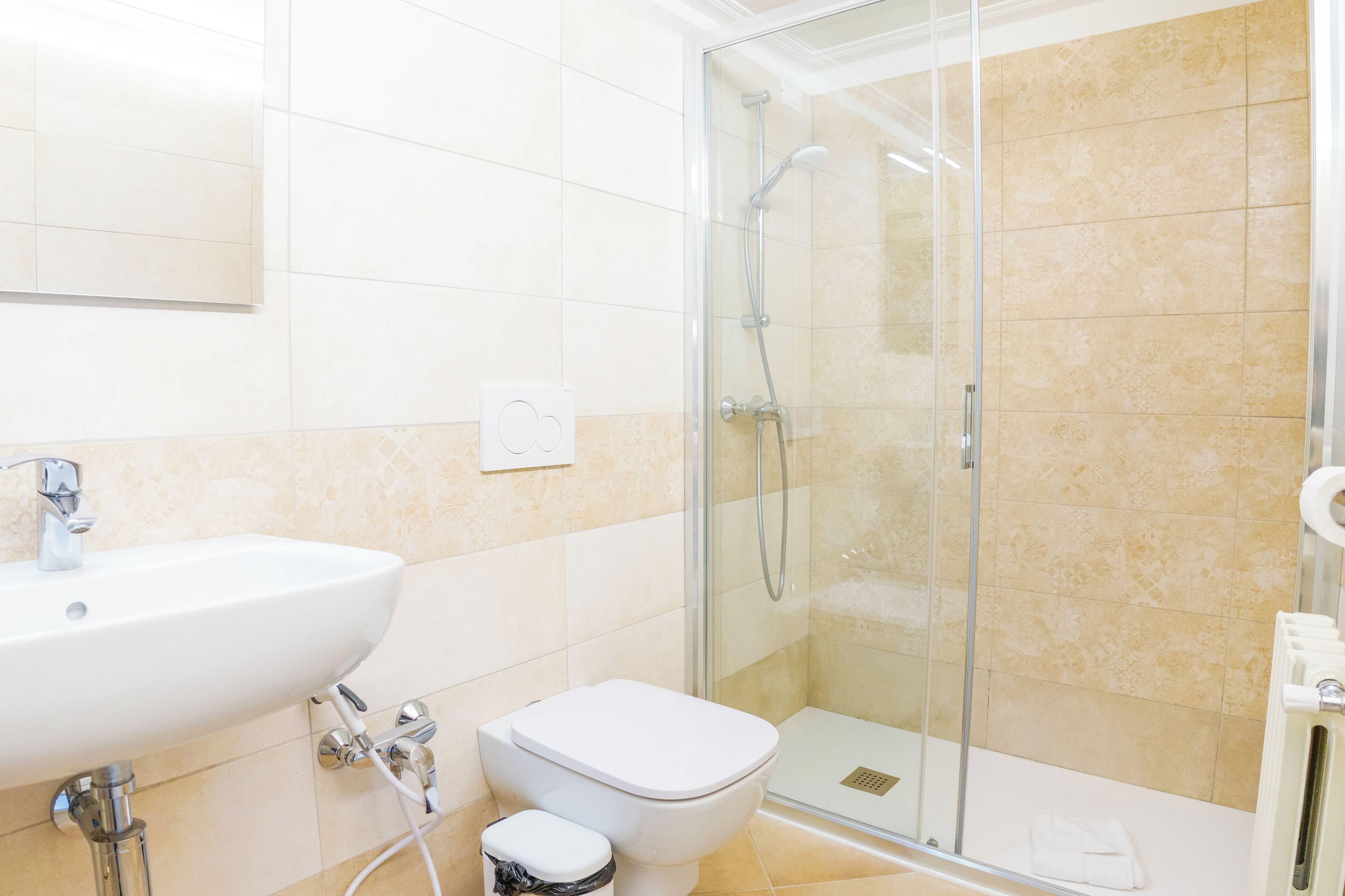 Bagno | Doccia, asciugacapelli, asciugamani, sapone