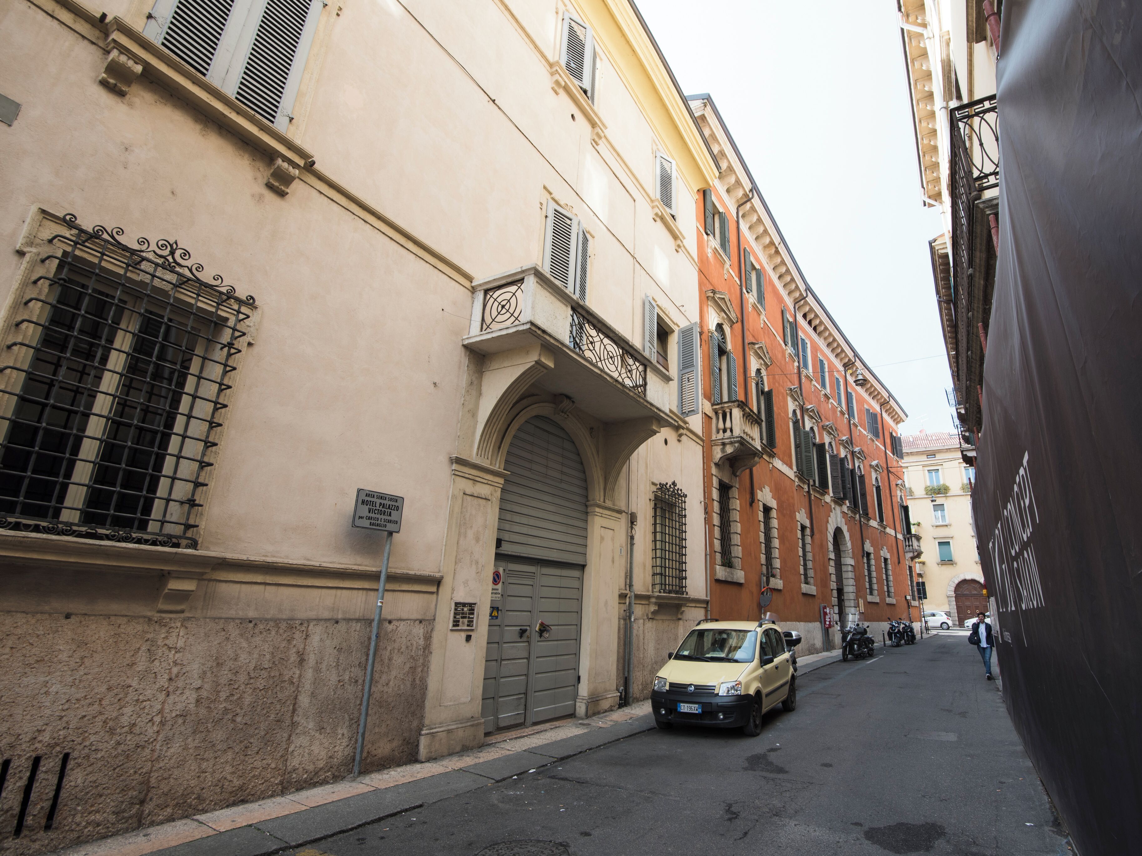 Facciata della struttura