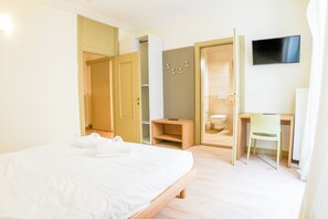 Classic Double Room, Balcony | Free WiFi - Italianflat - Arena rooms (Verona)