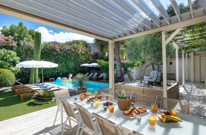 5-bedroom Provencal villa with pool and garden, 3 minutes from the sea