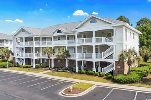 Exterior - New on Market Gorgeous Condo in Barefoot Resort (North Myrtle Beach)