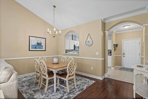 Dining - New on Market Gorgeous Condo in Barefoot Resort (North Myrtle Beach)