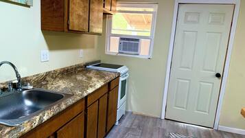 Four, plaque de cuisson, grille-pain, Ăźlots de cuisine