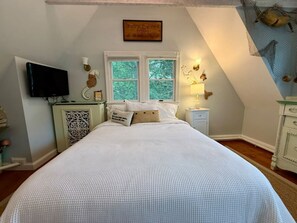 1 slaapkamer, een strijkplank/strijkijzer, gratis wifi, beddengoed
