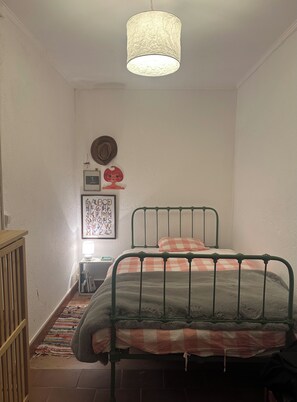 1 室のベッドルーム、WiFi、ベッドシーツ