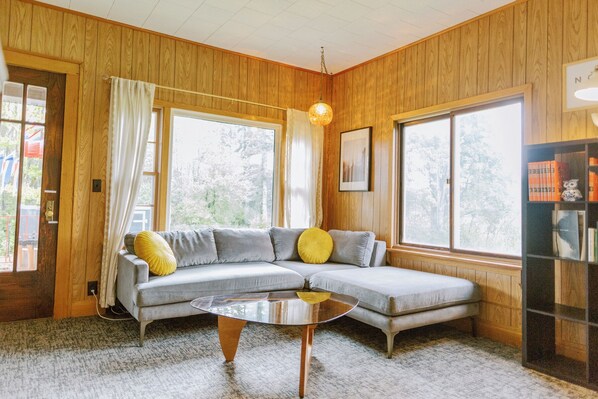 TV connectée, jeux vidéo, livres, chaîne hi-fi