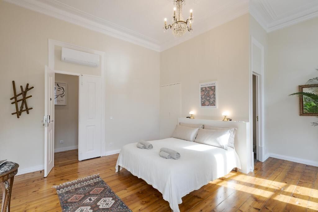 Een kluis op de kamer, verduisterende gordijnen