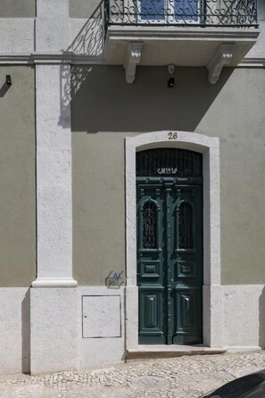 Front of property - Santa Maria Rooms and Apartments (Setúbal)