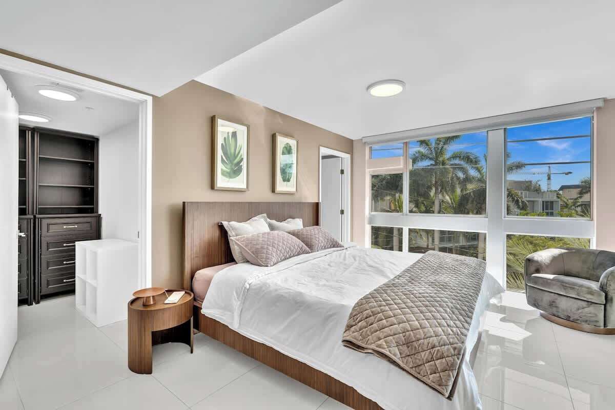 2 quartos, ferros/tábuas de passar roupa, Wi-Fi, roupa de cama