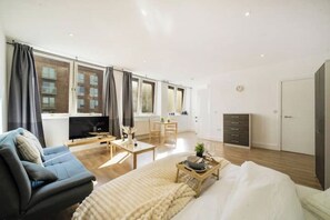 1 室のベッドルーム、アイロン / アイロン台、WiFi、ベッドシーツ