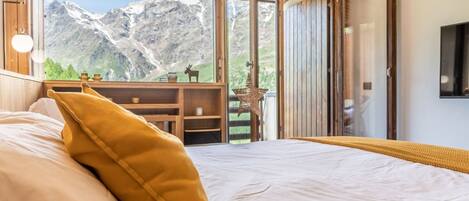 2 Schlafzimmer, Reisekinderbett, kostenloses WLAN, Bettwäsche
