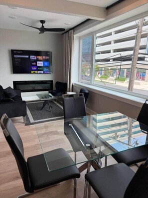 Dining - 3bedroom 1block to beach 1 (Atlantic City)