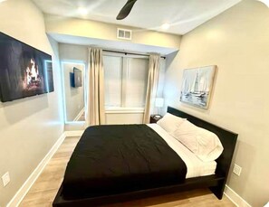2 bedrooms, iron/ironing board, WiFi, bed sheets