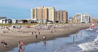 2 bedroom ,beach block, kitchen, livingRoom 110-c3