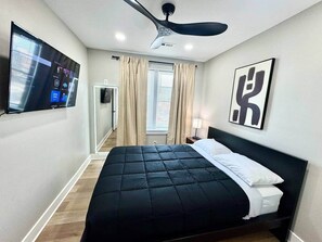 2 Schlafzimmer, Zimmersafe, Bügeleisen/Bügelbrett, WLAN