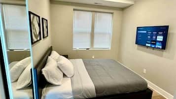 2 bedrooms, iron/ironing board, WiFi, bed sheets