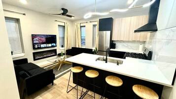 Fridge, microwave, oven, stovetop