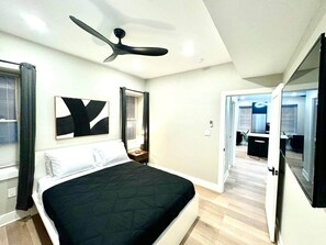 3 bedrooms, in-room safe, iron/ironing board, WiFi