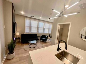 TV, fireplace
