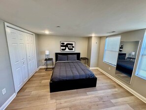 2 soverom, safe på rommet, strykejern/-brett og wi-fi